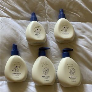 Monat JR. shampoo and detangler